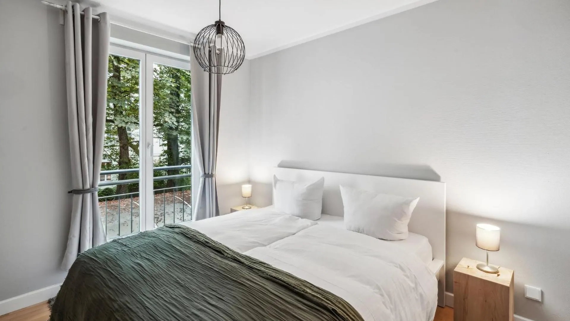 Traumhafte Wohnung Mitten In Charlottenburg Berlin Apartment